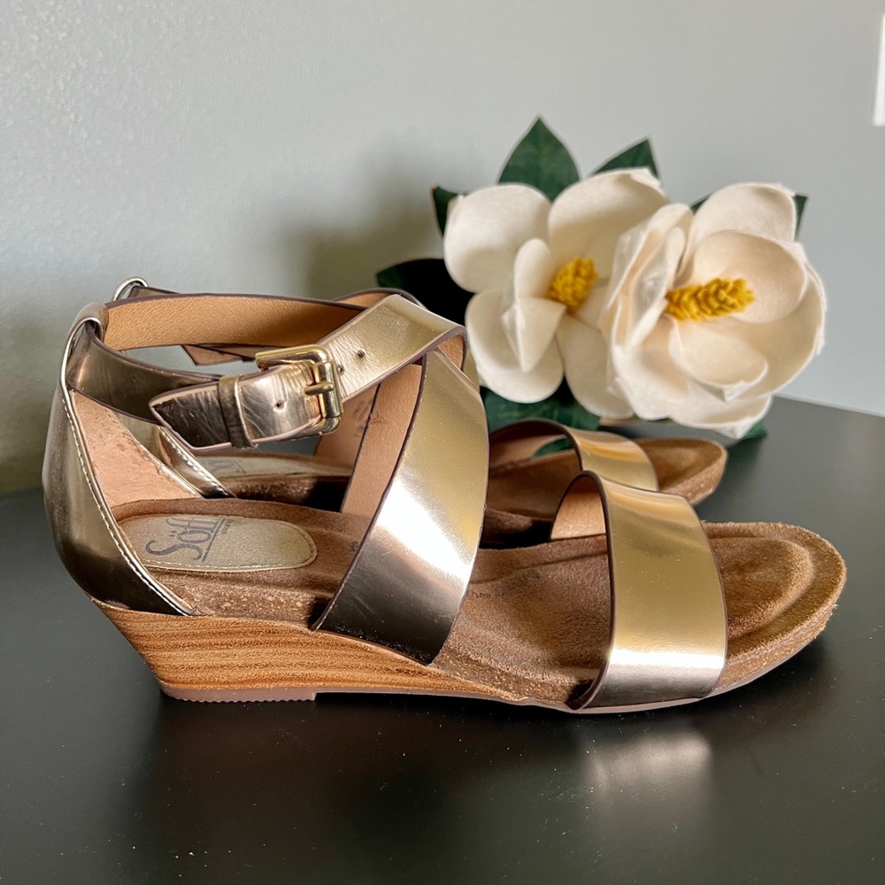 Sofft Gold Sandals